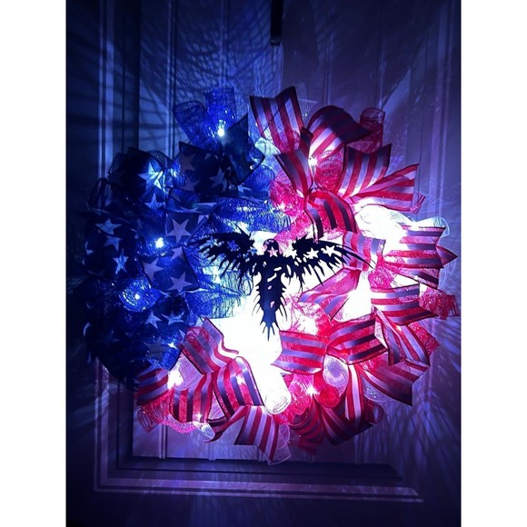 Handmade 4th of July Bald Eagle Patriotic Prelit Ribbon Wreath 22 in LED W3 - Picture 8 of 10